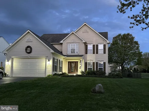 701 Forest Dr, Coatesville, PA 19320