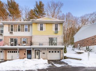 98 Hunter Ct UNIT 98, Torrington, CT 06790
