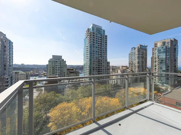 1455 Howe St #1004, Vancouver, BC V6Z 1C2