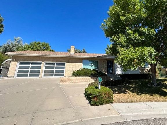 2nd image of 1605 New York Ln