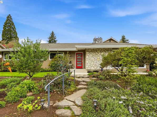 3435 SE Raymond St, Portland, OR 97202
