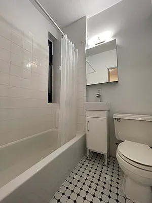 Rented by Bond New York | media 9