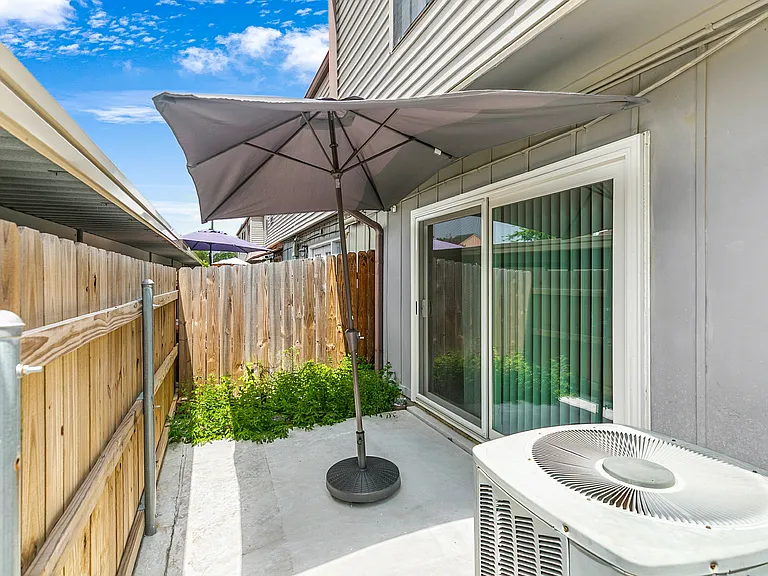 10111 Jefferson Hwy — Photo 22