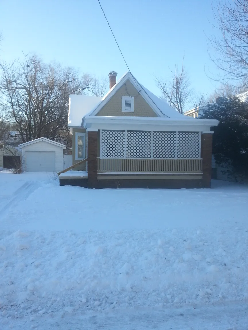 408 E Arcadia Ave photo 1