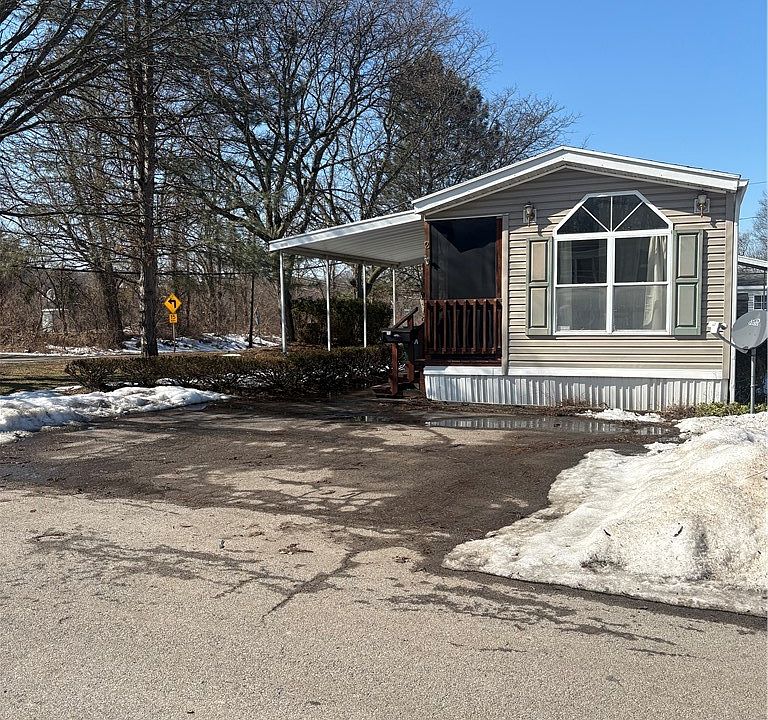 1st image of 2 Easy St