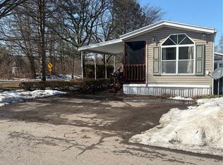 2 Easy St, Rochester, NY 14625