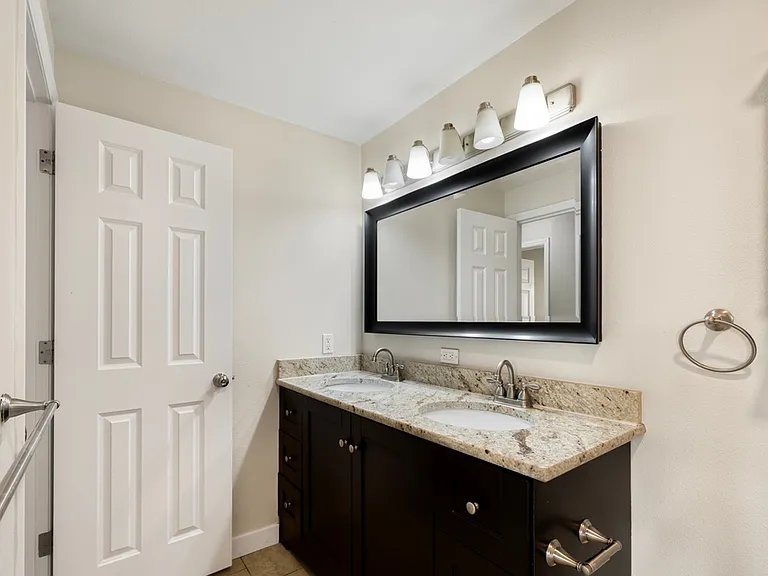 4308 NE Sunset Blvd #U4 — Photo 21
