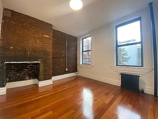 Rented by Bond New York | media 8