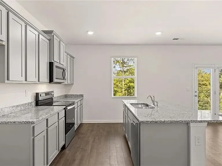 210 Aster Ave — Photo 19