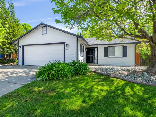 855 Montcrest Dr, Redding, CA 96003