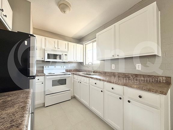 5th image of 4401 N 12th St Unit 204