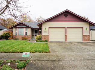 658 Woodland Acres Ln, Eugene, OR 97402