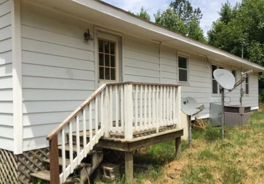 2nd image of 2686 Twin Bridges Rd