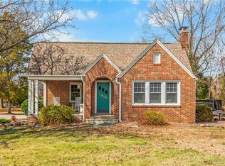 1916 Guilford College Rd, Jamestown, NC 27282