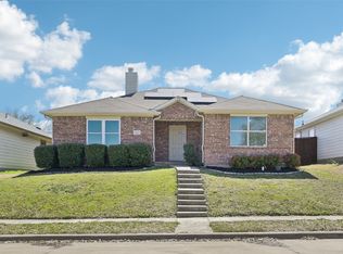 132 Bushel Ln, Dallas, TX 75241