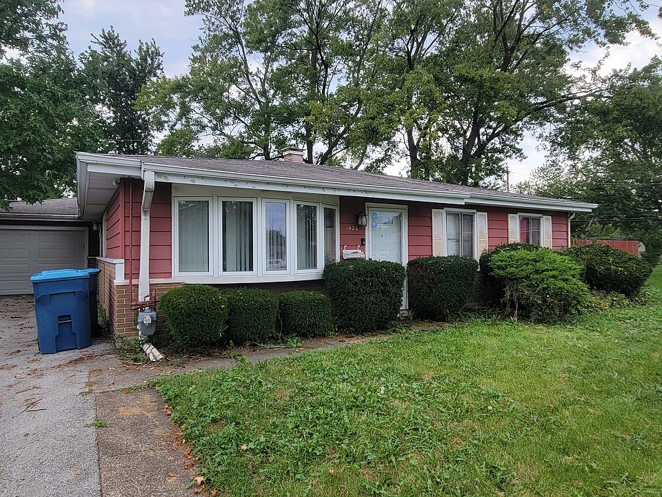 1st image of 1420 Forest Pl