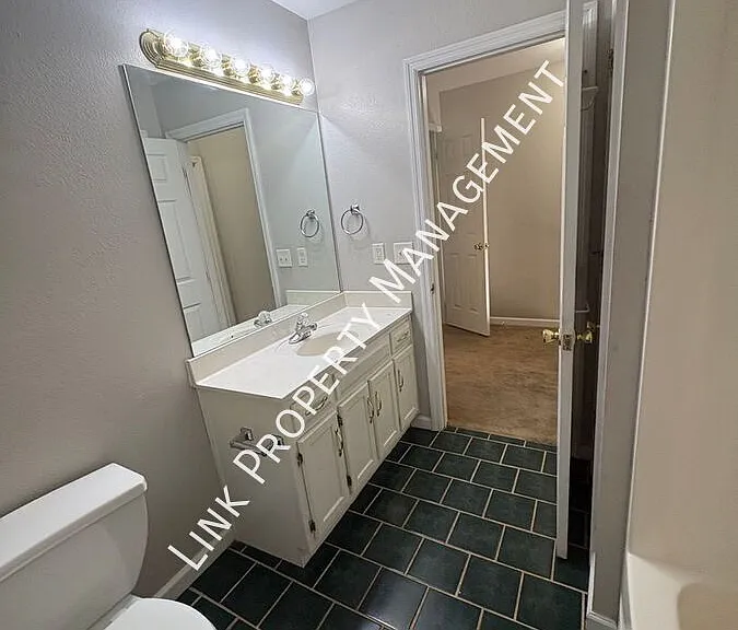 1106 Carline Rd #D — Photo 24