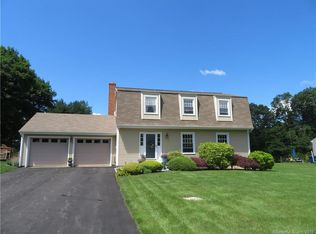 24 High Ridge Dr, Waterford, CT 06385
