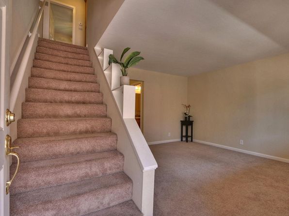 570 University Ave #9