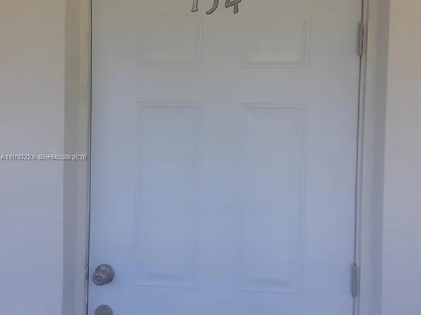 134 Coventry Pl #F, West Palm Beach, FL 33418