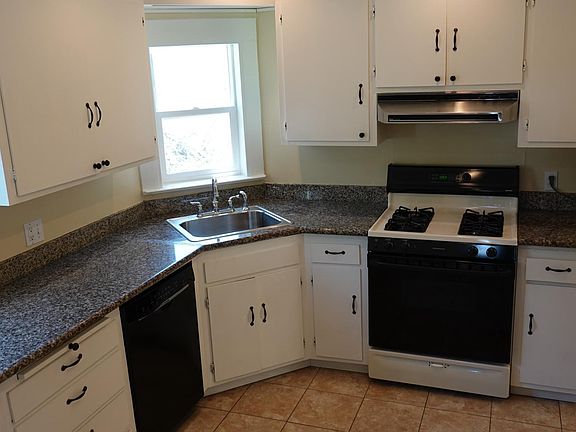 gas stove, dishwasher