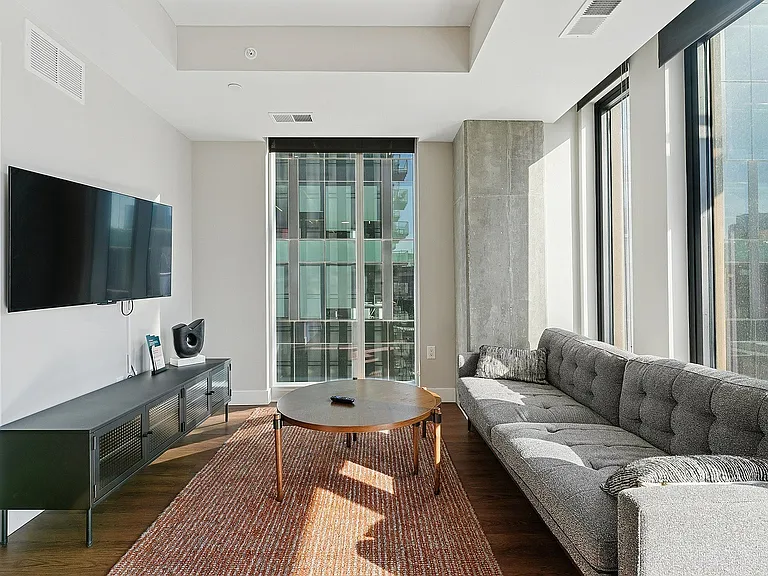 North Loop Green 360 Living Room