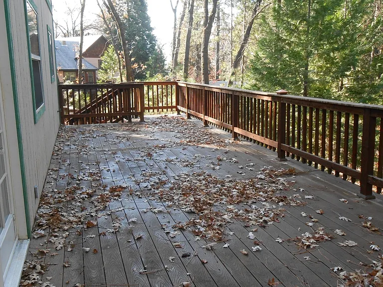 4896 Chateau Way — Photo 3