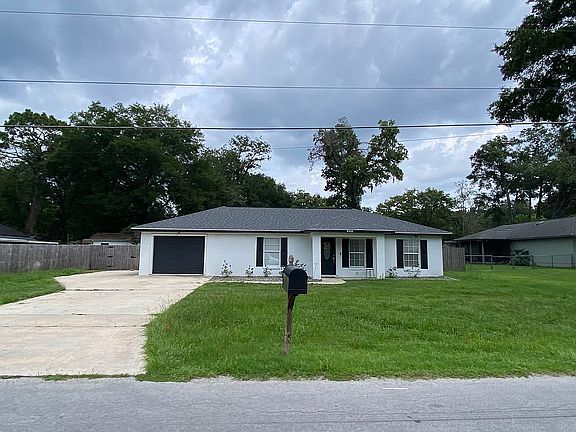 2nd image of 4333 NE 22nd Ct