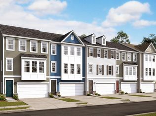 18315 Reaper Hill Ct, Triangle, VA 22172