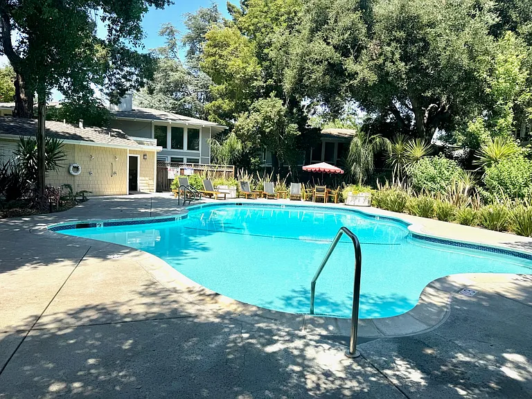 960 N San Antonio Rd #212 — Photo 16