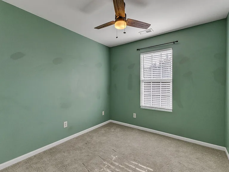 2720 Gross Ave — Photo 19