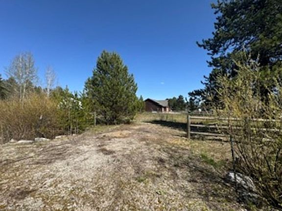 3rd image of 12918 Red Fir Rd