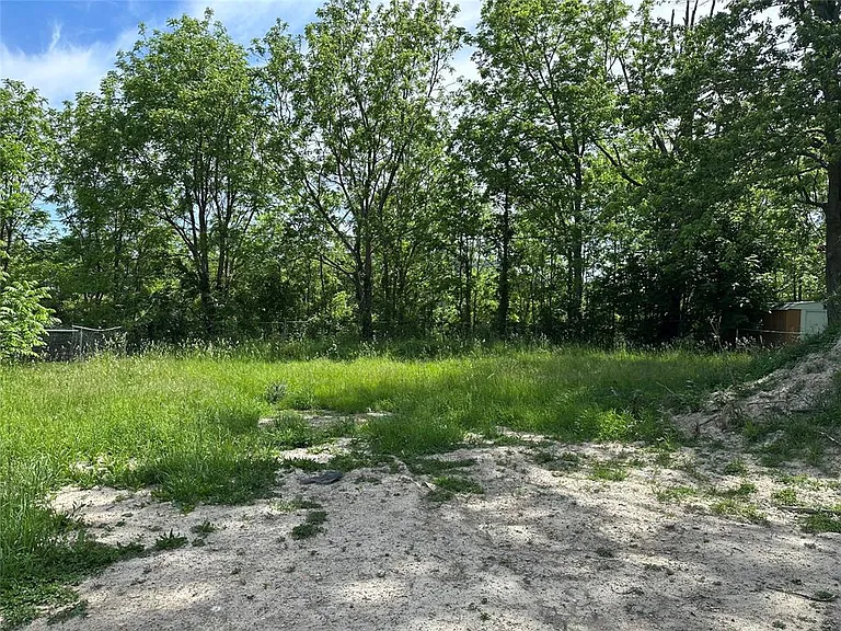 576 Front St #A — Photo 3