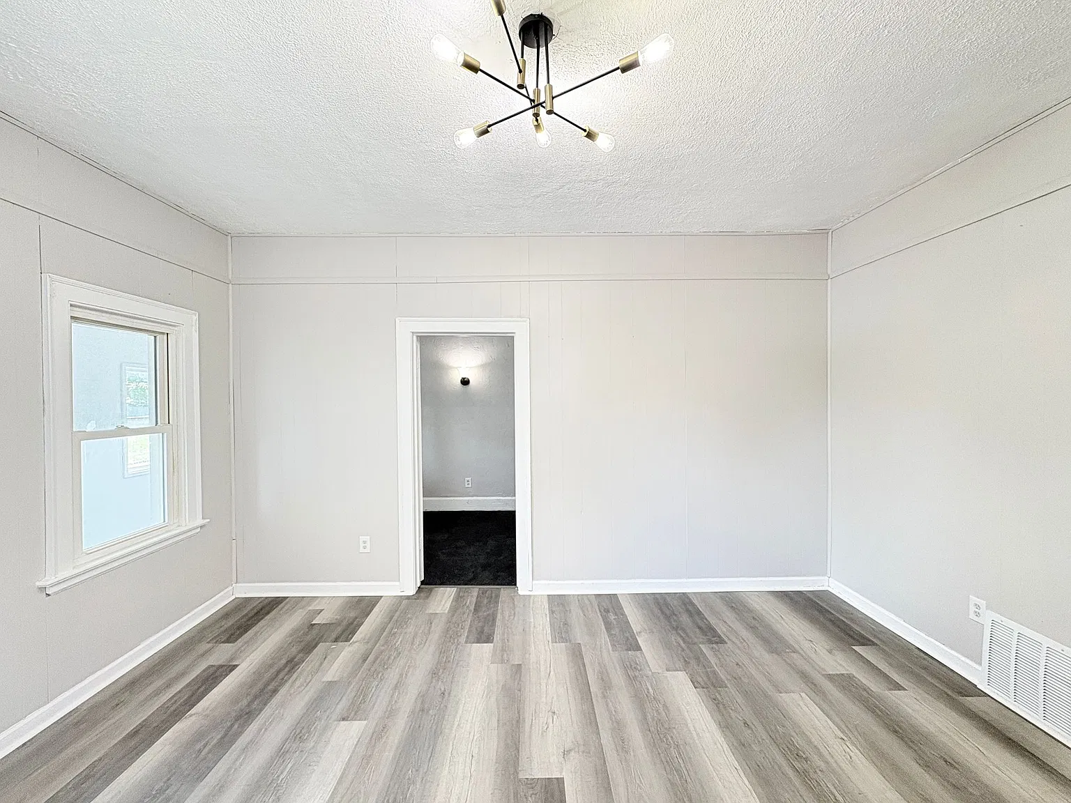 3 bed, 1030 sqft, $1,250 — Photo 4