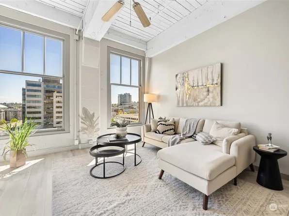 1120 Cliff Avenue #404, Tacoma, WA 98402