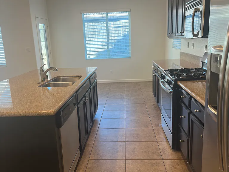 5711 Moonstone Peak Dr — Photo 10