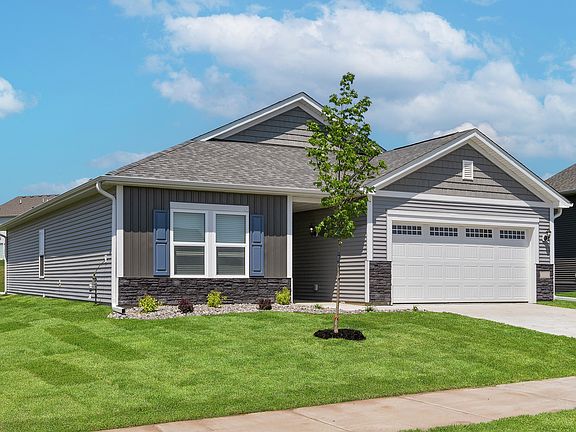 Come home to this beautiful rambler everyday