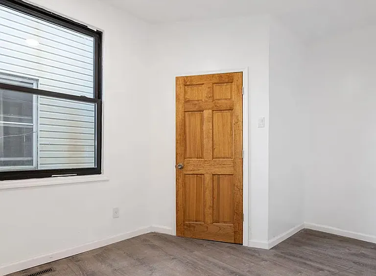 84 N Allen St #1 — Photo 14