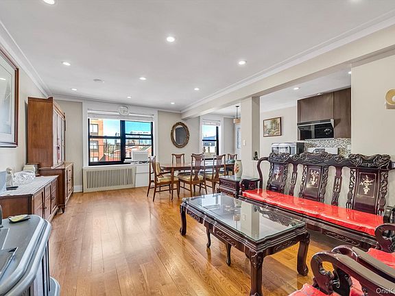 5th image of 132-35 Sanford Avenue #613