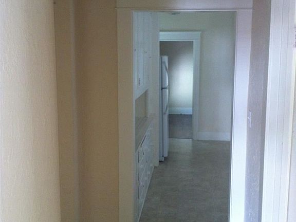 4th image of 316 Topaz St