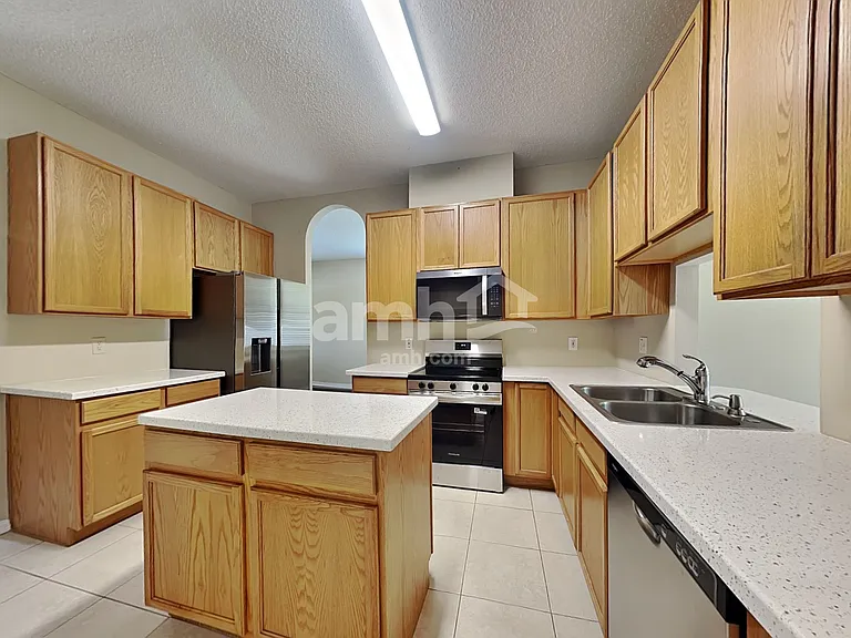 1345 Brooke View Dr — Photo 3