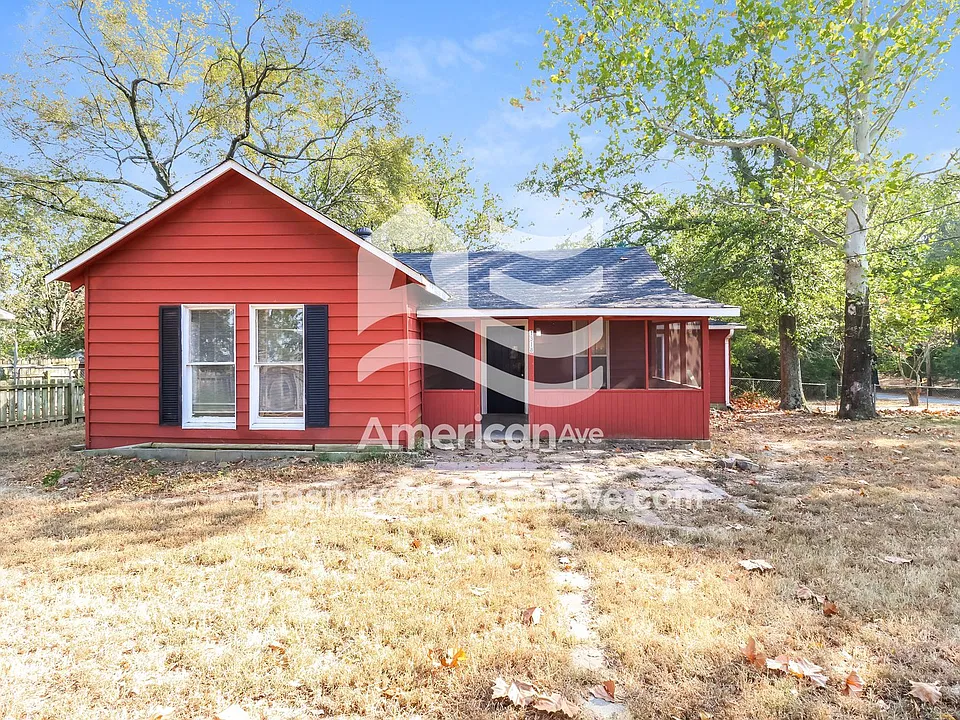 1318 E Woodruff Ave