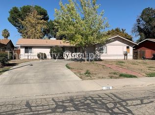 136 E Cherry Ave, Visalia, CA 93277