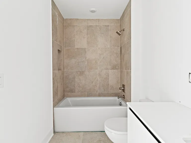 primary bathroom
*photo of similar unit, exact finishes and layouts may vary*