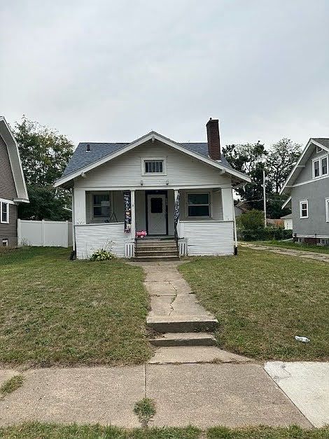 1st image of 2507 B Ave NE