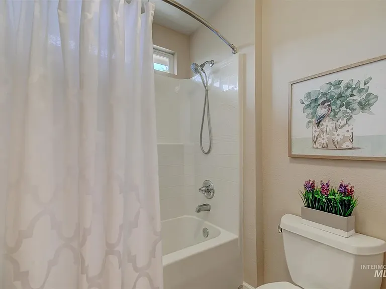 4259 N Chatterton Ave — Photo 36