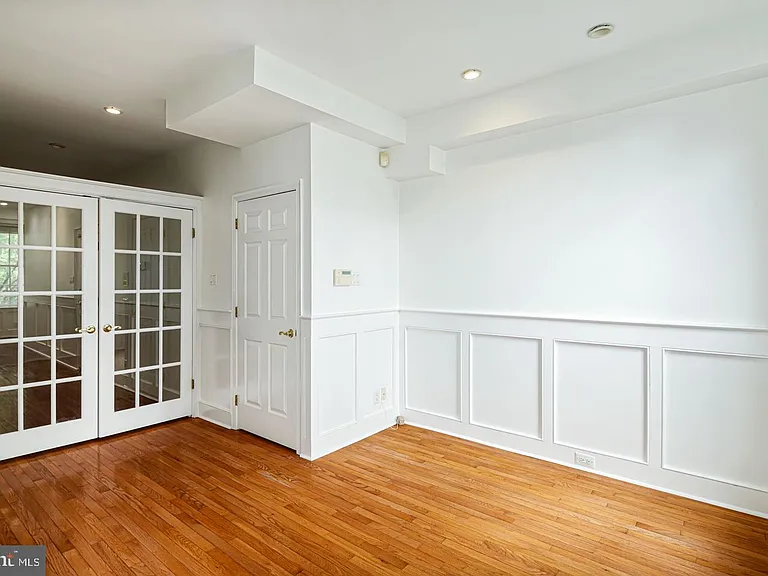 632 Pine St #2 — Photo 10