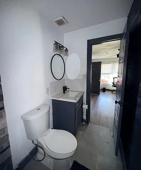 512 Dell Ct #3 — Photo 2