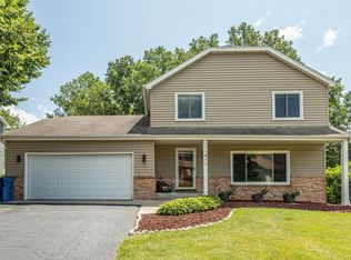 11345 40th Ave N, Plymouth, MN 55441