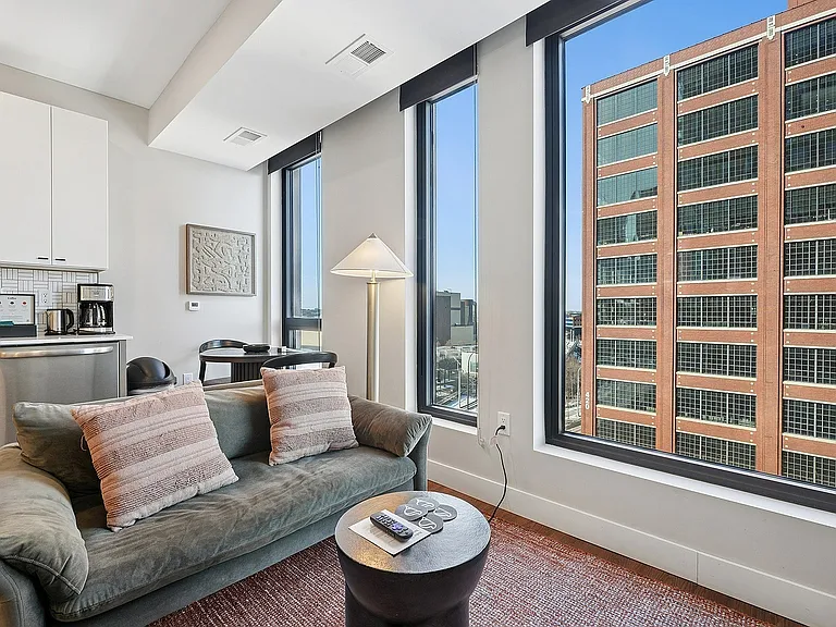 North Loop Green 360 Living Room